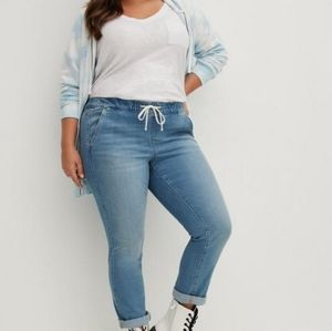 Pull On Boyfriend Straight Super Soft Mid Rise Jean